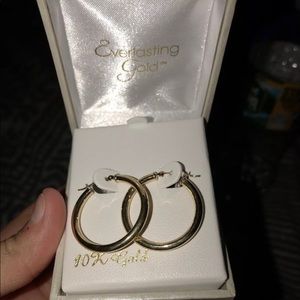 Everlasting 10K Gold Hoop Earrings -Brand New